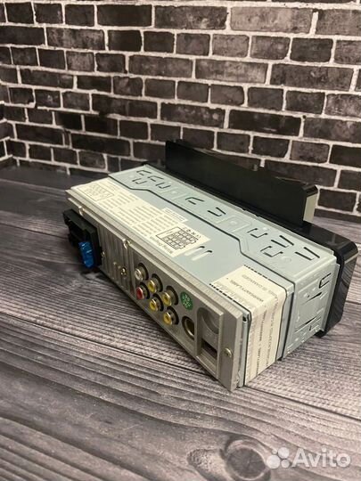 Магнитола Pioner.ok с сенсорным экраном