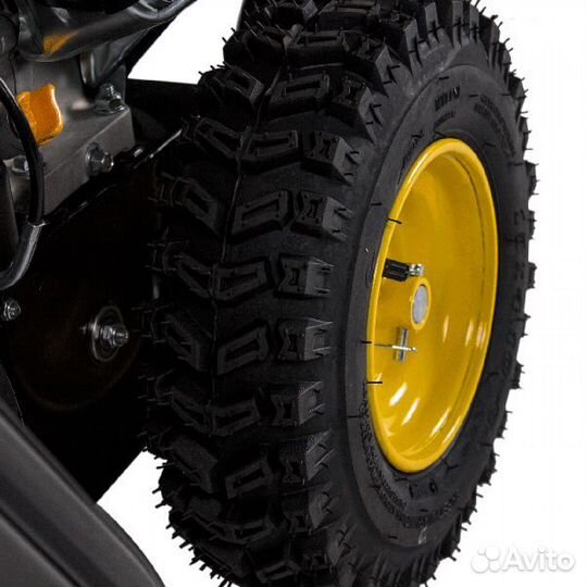 Снегоуборщик бензиновый champion ST 661