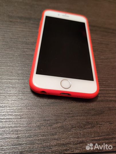 Телефон iPhone 6s