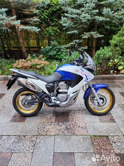 Мотоцикл Honda XL700VA