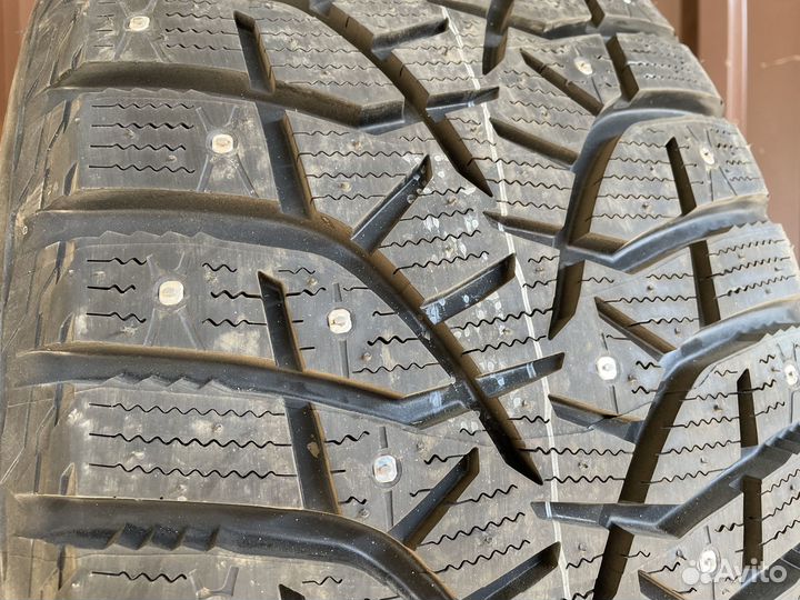 Bridgestone Blizzak Spike-02 SUV 285/50 R20 116T