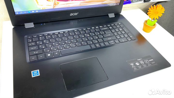 Ноутбук Acer Aspire 17 дюймов/ 4 ядра/ SSD
