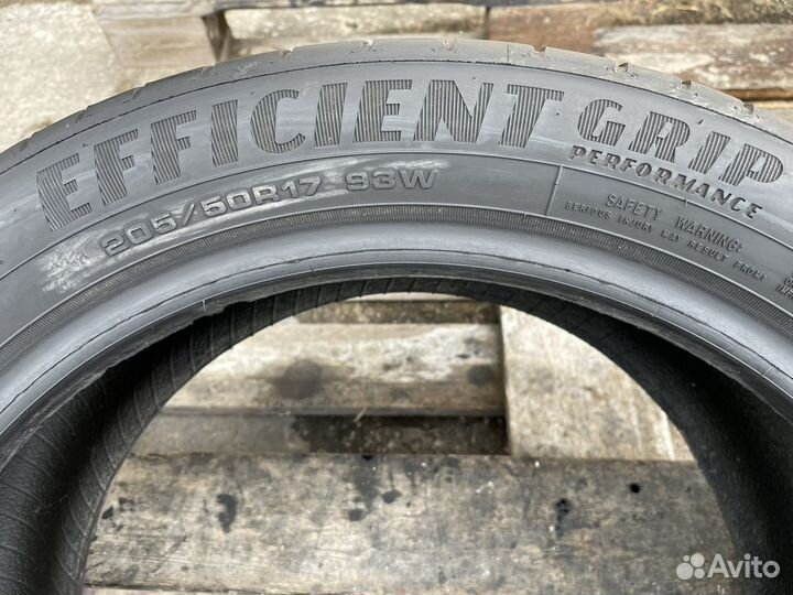 Goodyear EfficientGrip Performance 215/50 R17