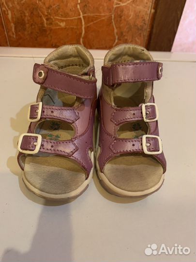 Босоножки для девочки
