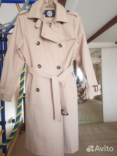 Плащ тренчкот