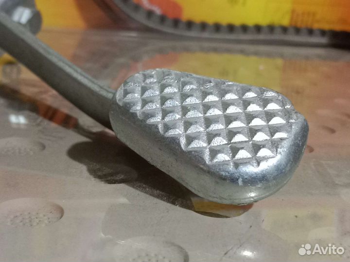 Лапка переключения скоростей на мопед