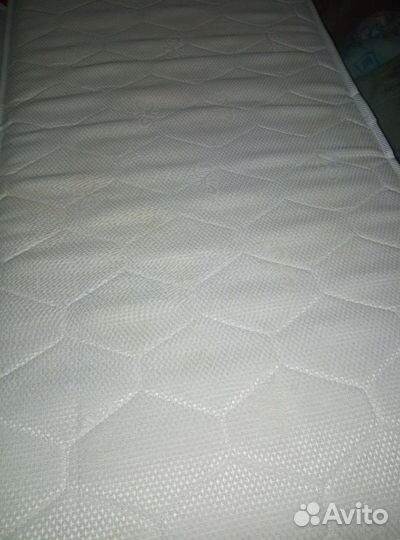 Детская кровать с маятником и ящиком