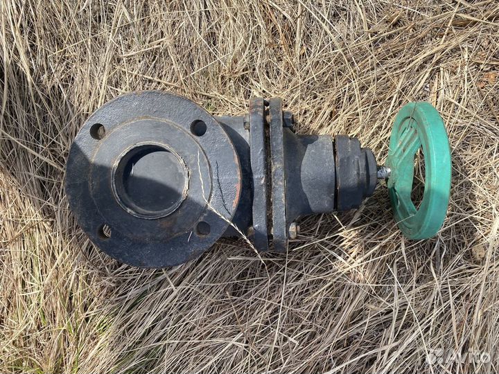 Задвижка водяная