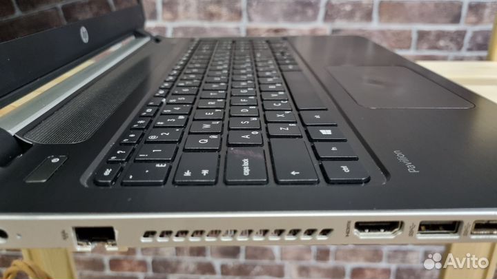 Hp Pavilion 15 A4-6210/8GB/Radeon R3/256gb