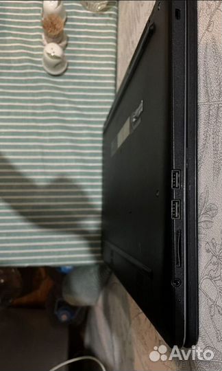 Ноутбук asus vivobook