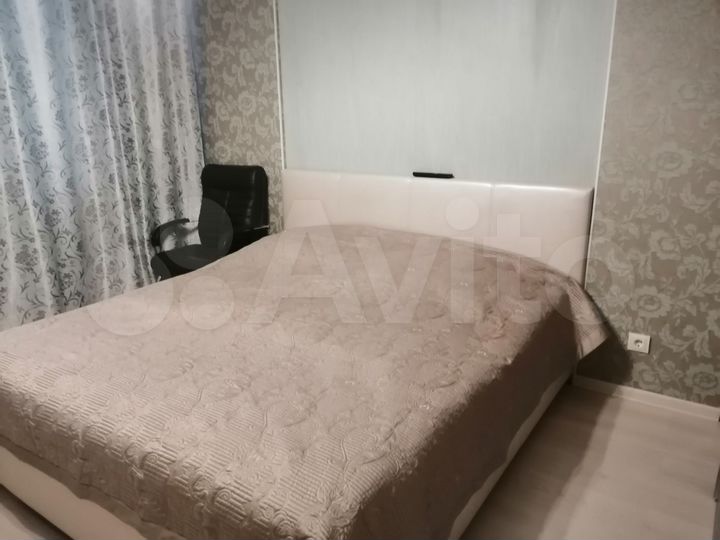 2-к. квартира, 80 м², 6/25 эт.