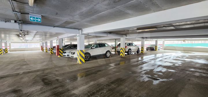 Машиноместо, 12 м²