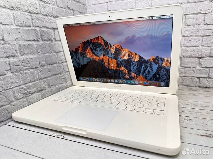 Apple MacBook