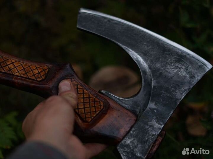 Топор кованый кулачный