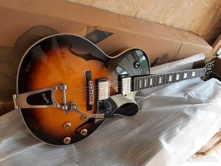 Новая электрогитара Cort Yorktown BV с чехлом