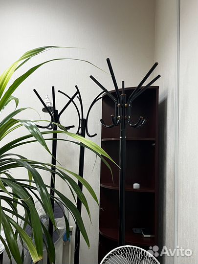 Вешалка для одежды напольная