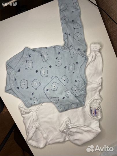 Детские вещи на новорожденного пакетом