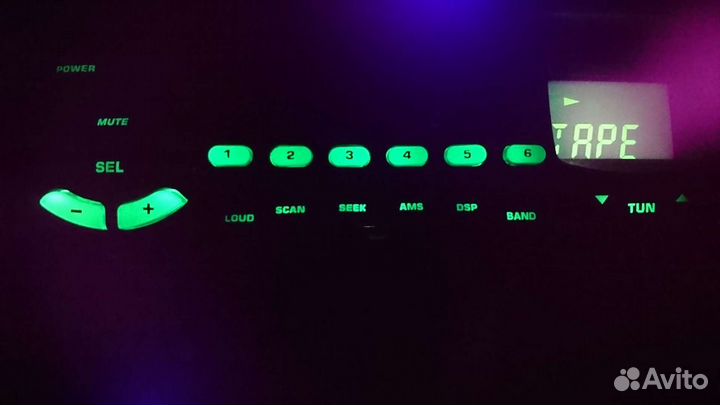 Автомагнитола кассетная + кассеты в подарок