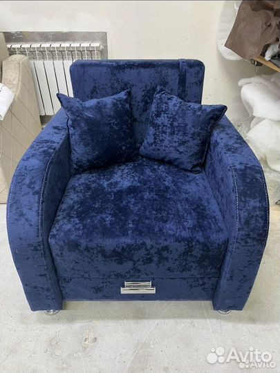 Кресло кровать + 2 подушки #065