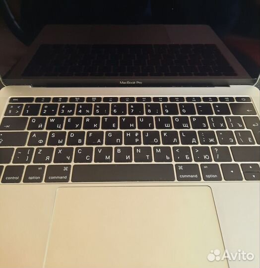 MacBook Pro 13 (2016), 8/256 гб, Core i5, Retina