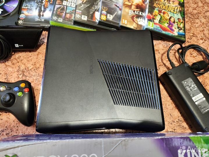 XBox 360 Slim 250GB, Kinect, Много Игр