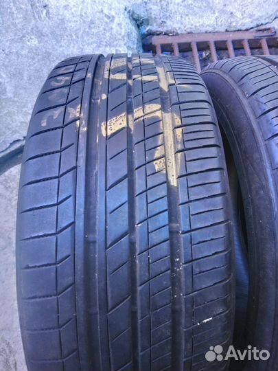 Toyo Tranpath LuII 225/45 R19