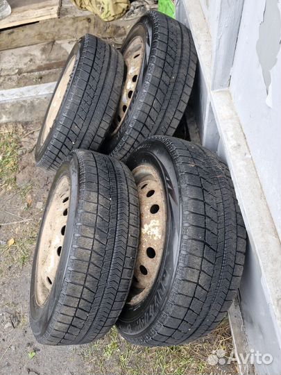 Bridgestone Blizzak VRX 175/65 R14 58U