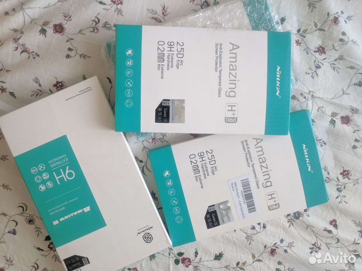 Чехлы и стекла для xiaomi a1. новые и бу