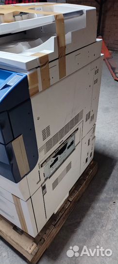 Мфу Xerox Color 550