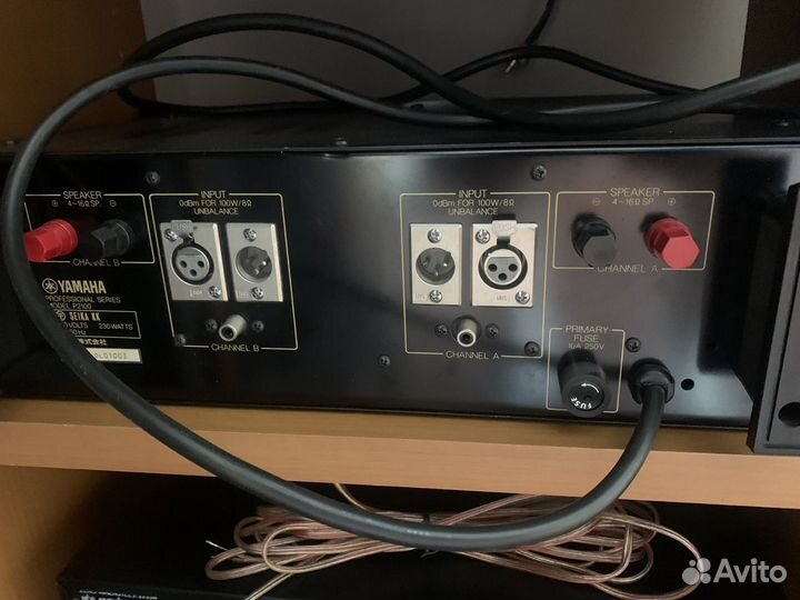 Продам усилительYamaha P 2100