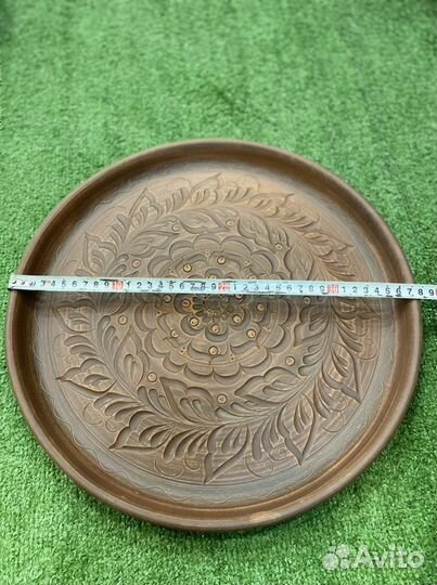 Тарелка из красной глины