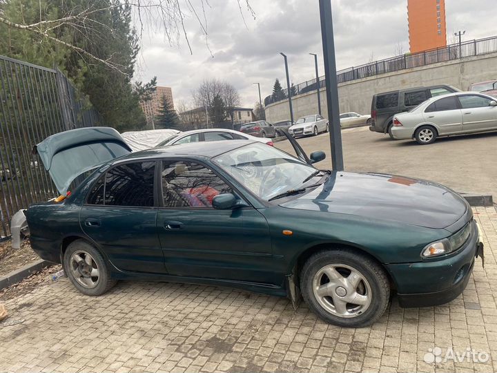 Mitsubishi Galant 2.0 AT, 1996, 300 000 км