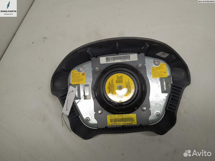 Подушка безопасности (Airbag) водителя 90437100 на Opel Omega B
