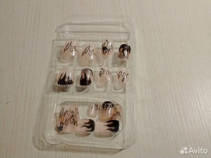 Накладные ногти новые