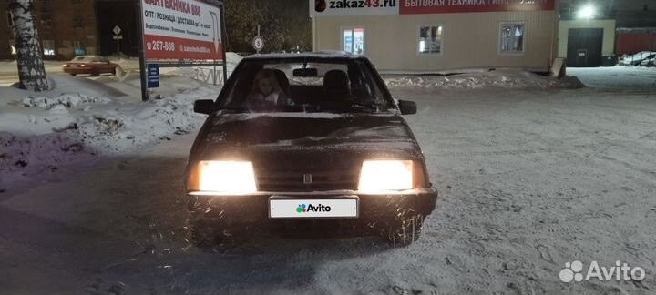 ВАЗ 2109 1.5 МТ, 2003, битый, 150 000 км