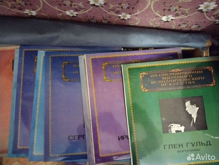 Коллекция грампластинок: классика, эстрада