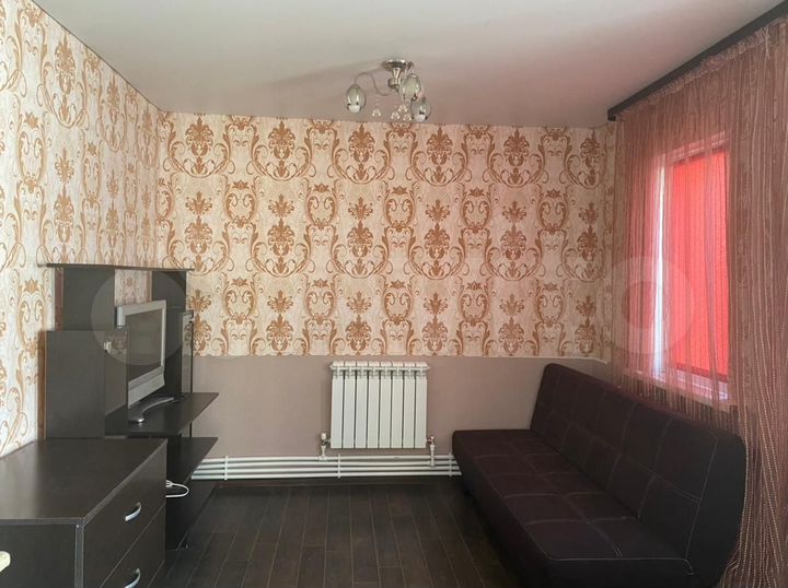 Дом 30 м² на участке 4 сот.