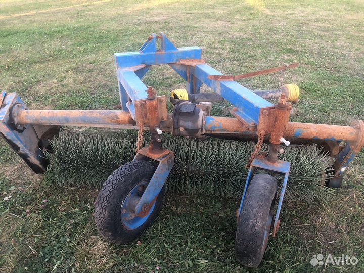 Щетка коммунальная мтз