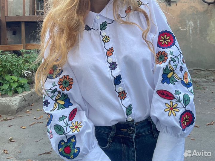 Вышиванка женская