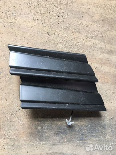 Заглушка крюка Toyota Camry70