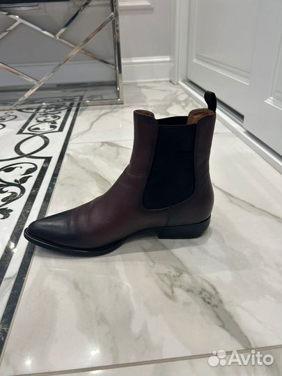 Ботинки женские казаки