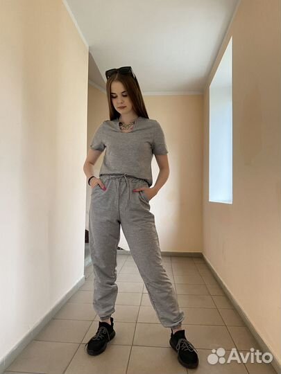 Спортивный костюм новый