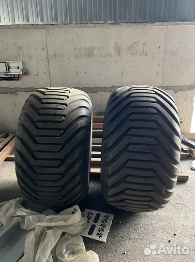 BKT Flotation 648 700/50 R26.5 174B