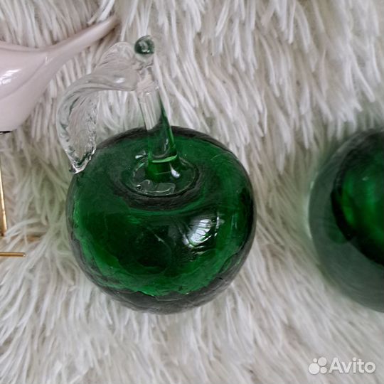 Яблоко стекло, птички фарфор