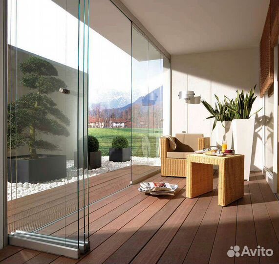 Система для безрамного остекления Pivot