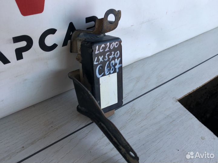 Toyota Land Cruiser 200 Блок бензонасоса