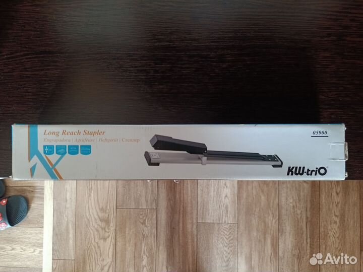 Степлер брошюровочный