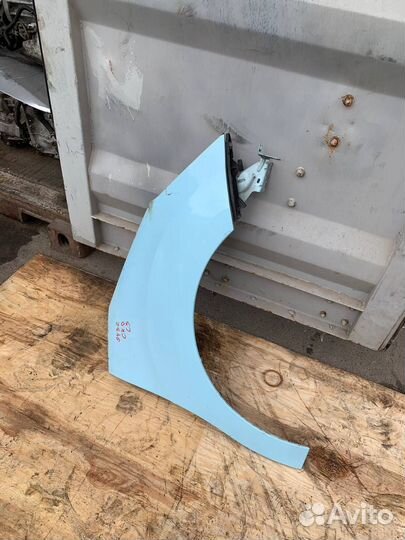 Переднее правое крыло Ситроен C3 A51