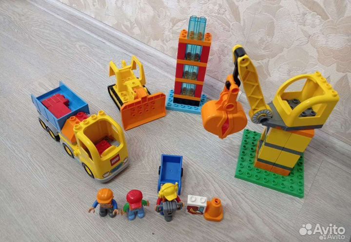 Lego duplo 10813 и железная дорога стройка