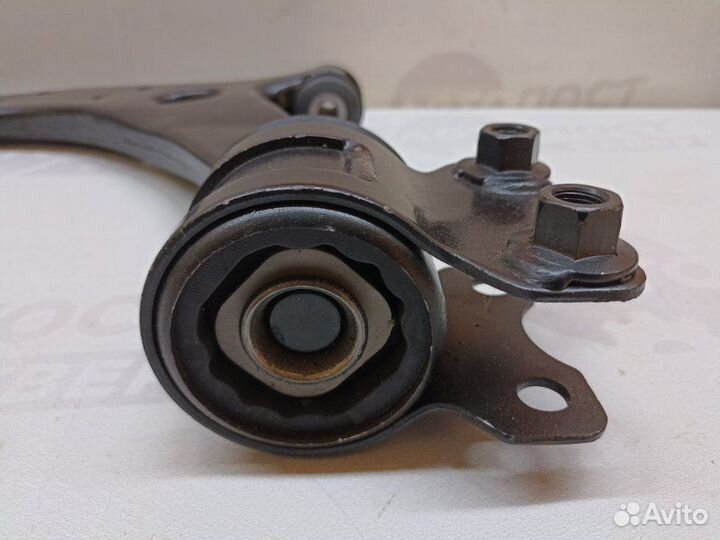 Рычаг передний левый нижний Mazda 3 BK 2.0 2007